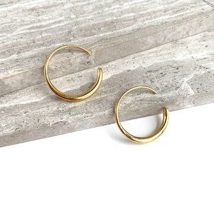 New ~ Anthropologie Shashi "Dahlia" Gold hoop Earrings
